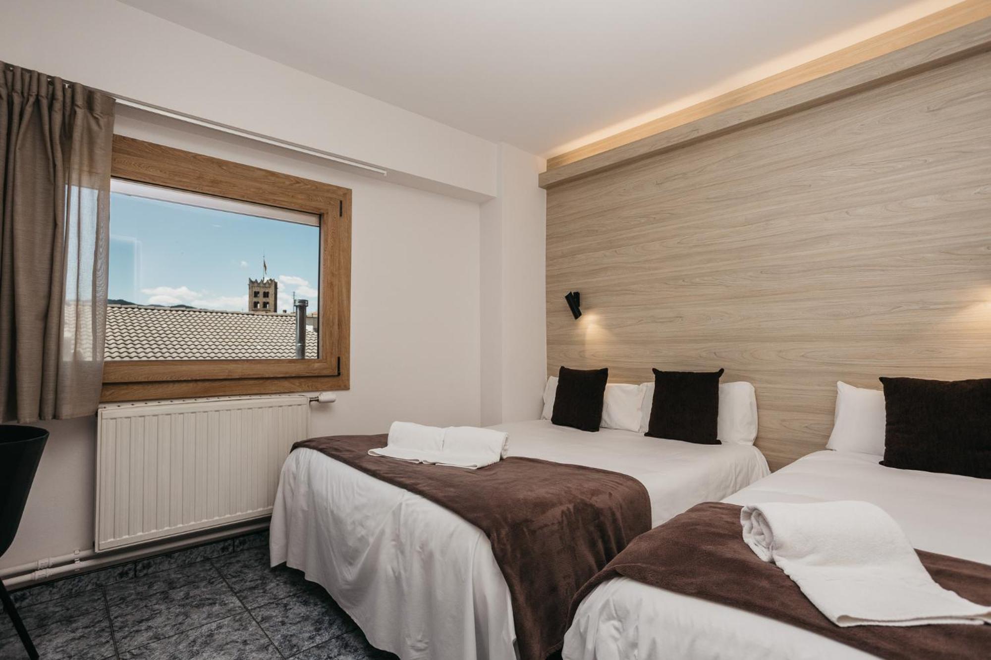 La Trobada Hotel Sport Ripoll Ngoại thất bức ảnh
