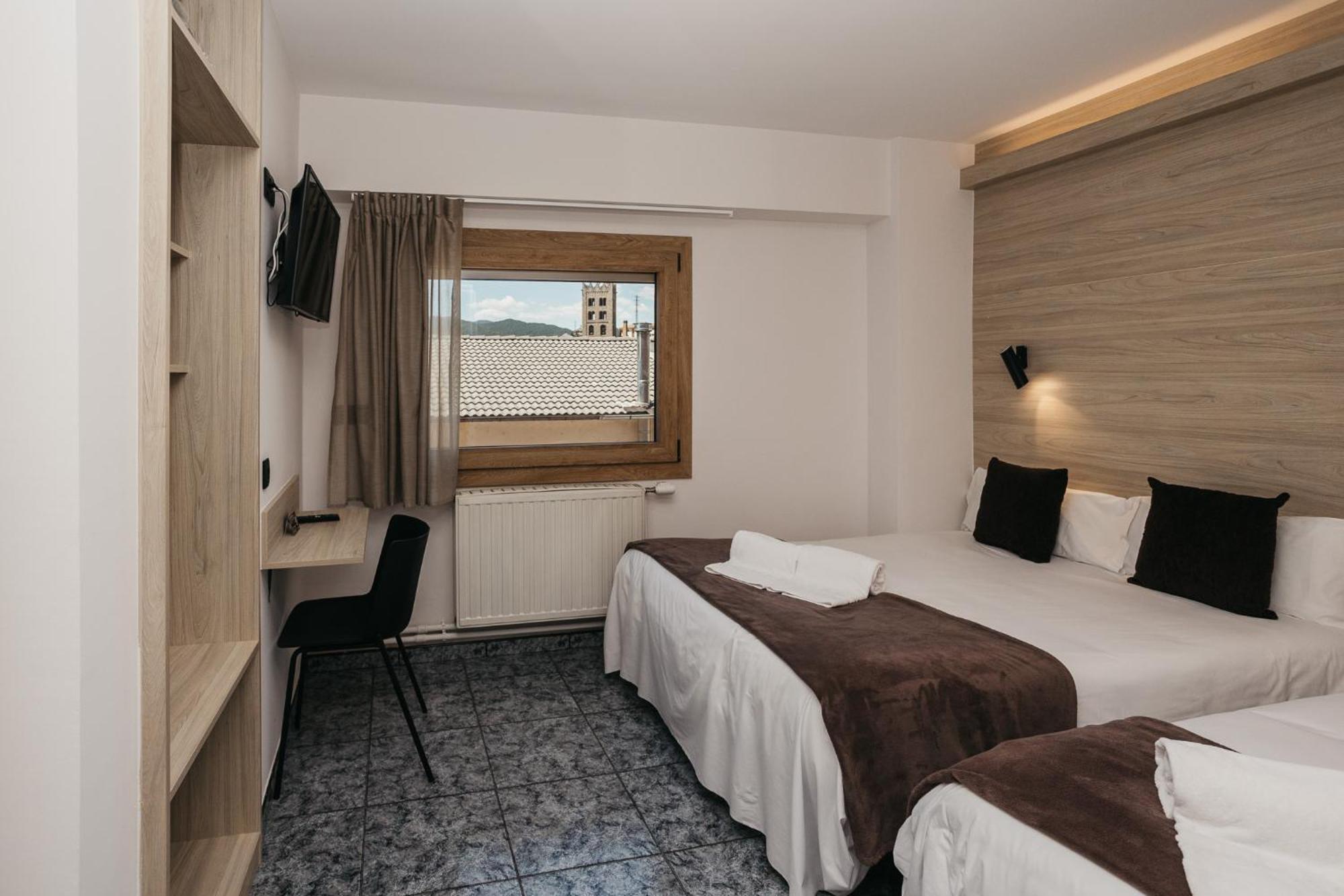 La Trobada Hotel Sport Ripoll Ngoại thất bức ảnh