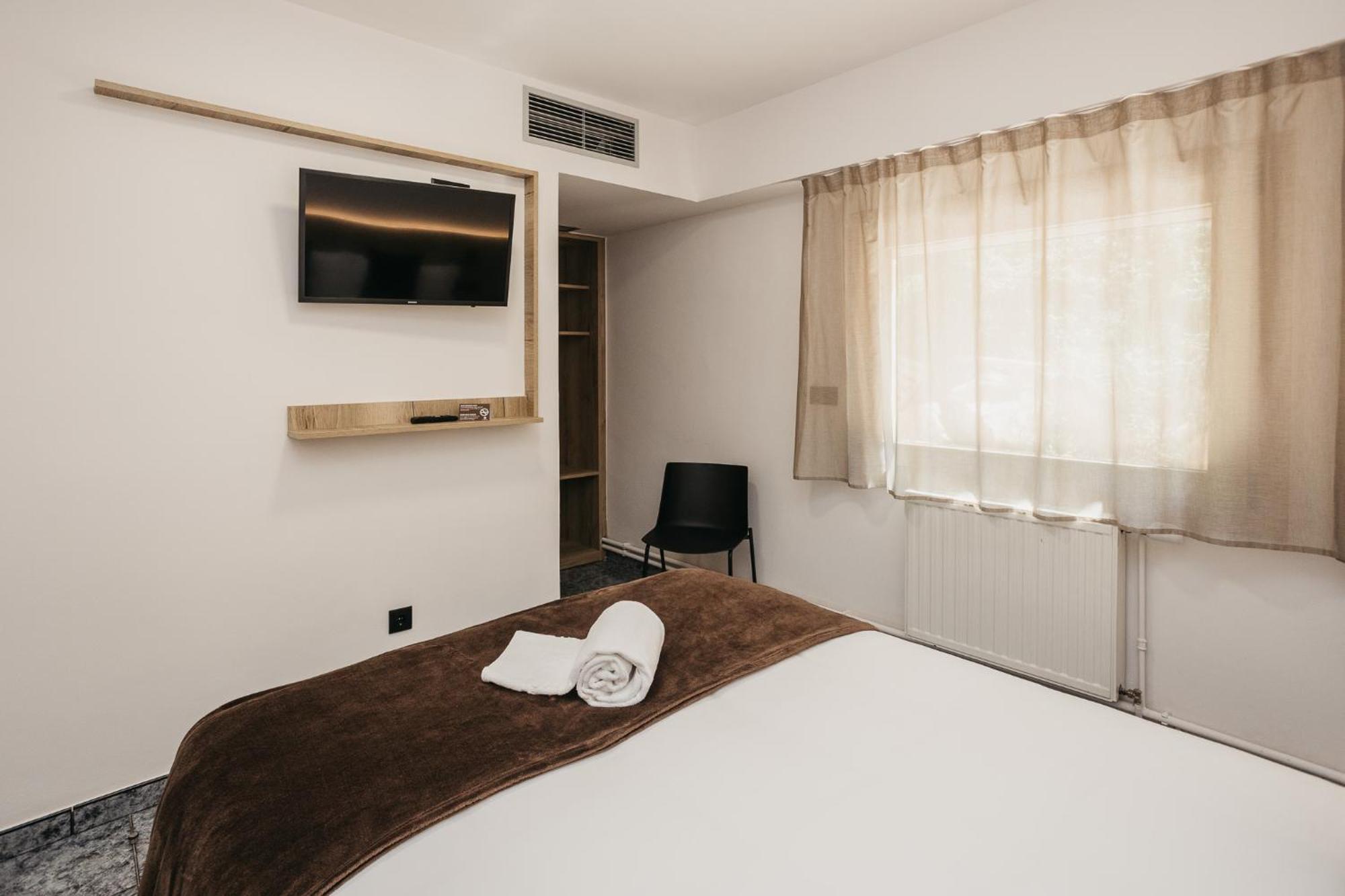 La Trobada Hotel Sport Ripoll Ngoại thất bức ảnh