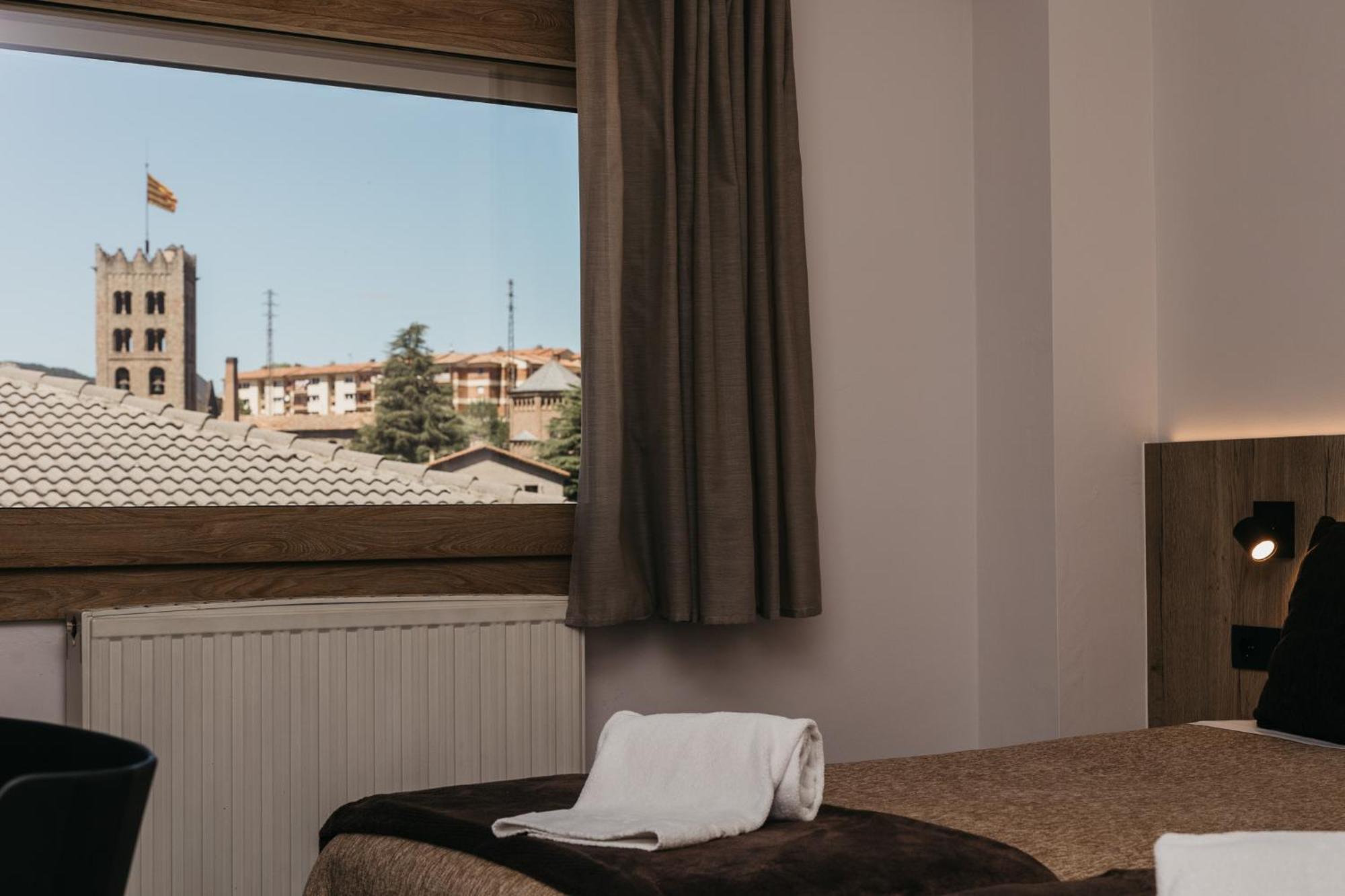 La Trobada Hotel Sport Ripoll Ngoại thất bức ảnh
